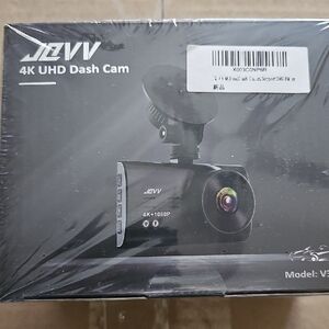 4K UHD Dash Cam, Many Features